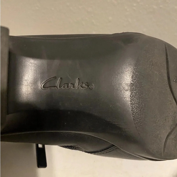 Clarks Collection Emslie Warren Soft Cushion Womens Bootie Size 7.5 M Black - Picture 10 of 11